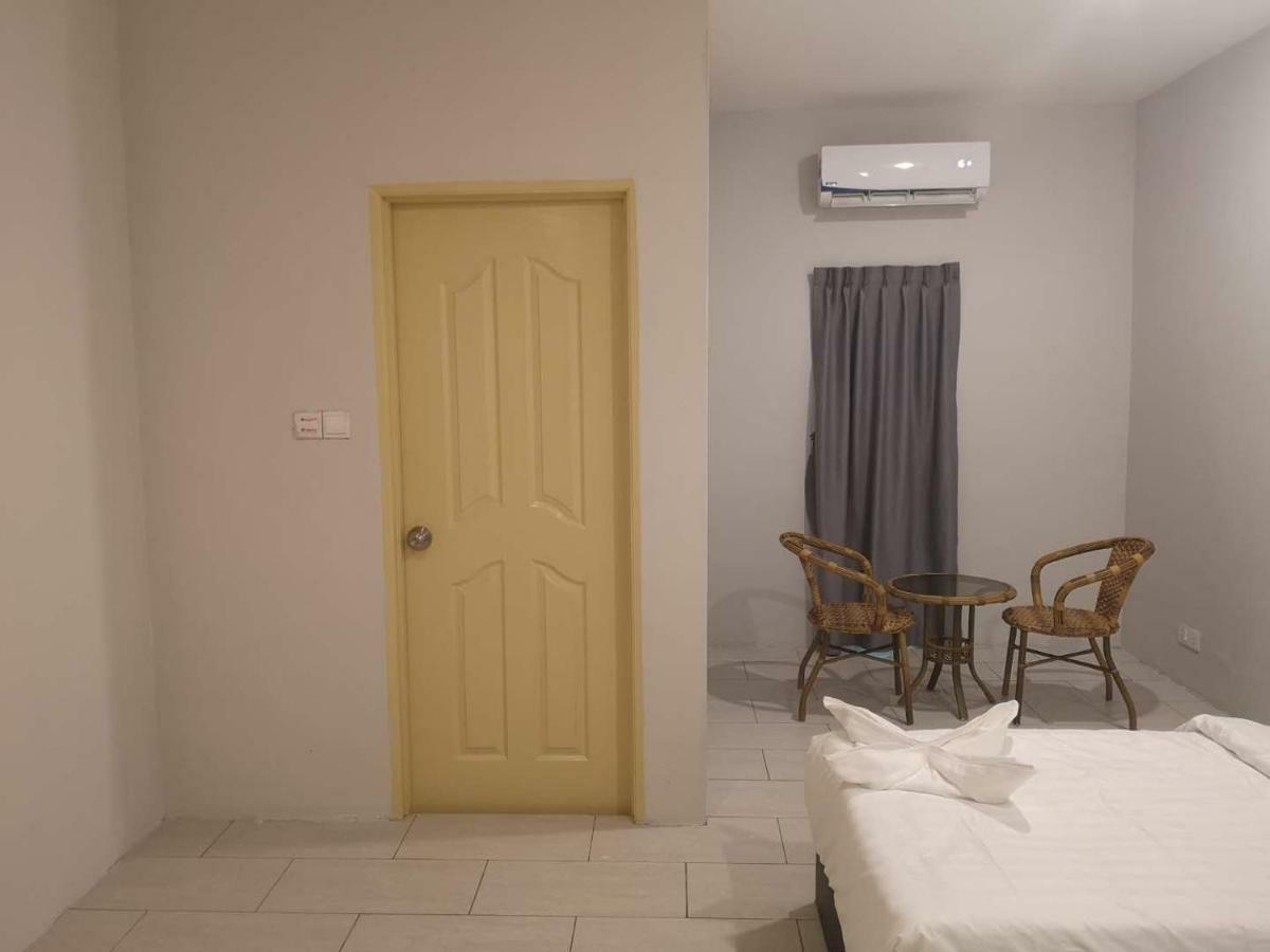 Luna Guesthouse 露娜旅馆 Semporna Exterior foto
