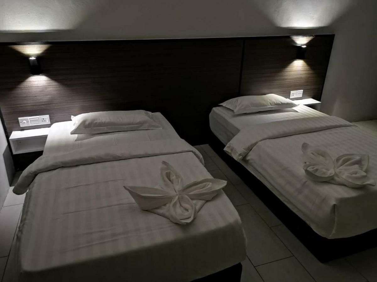 Luna Guesthouse 露娜旅馆 Semporna Exterior foto